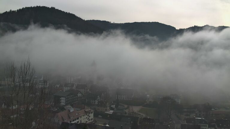 Dieses Bild zeigt eine Webcam-Aufnahme von Ottenhöfen, aufgenommen am Mittwoch, den 04.02.2026 um 13:00 Uhr