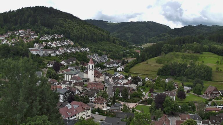 Dieses Bild zeigt eine Webcam-Aufnahme von Ottenhöfen, aufgenommen am Mittwoch, den 10.06.2026 um 11:40 Uhr