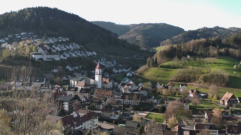 Dieses Bild zeigt eine Webcam-Aufnahme von Ottenhöfen, aufgenommen am Mittwoch, den 08.04.2026 um 08:20 Uhr