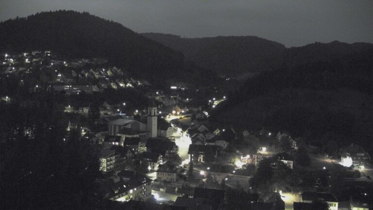 Dieses Bild zeigt eine Webcam-Aufnahme von Ottenhöfen, aufgenommen am Donnerstag, den 27.08.2026 um 23:30 Uhr