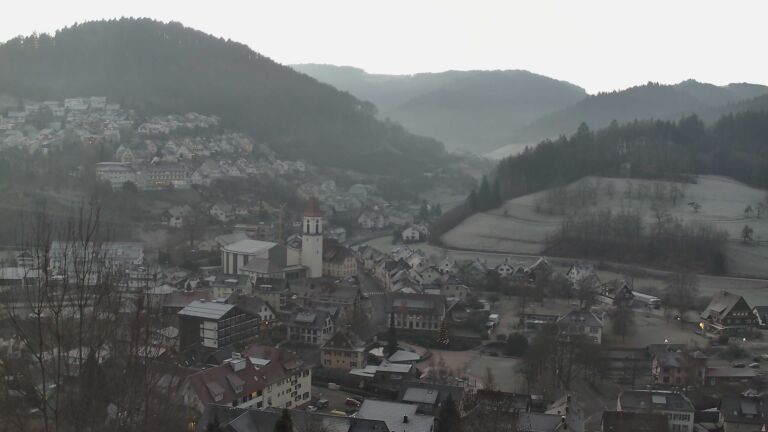 Dieses Bild zeigt eine Webcam-Aufnahme von Ottenhöfen, aufgenommen am Samstag, den 27.12.2025 um 08:00 Uhr