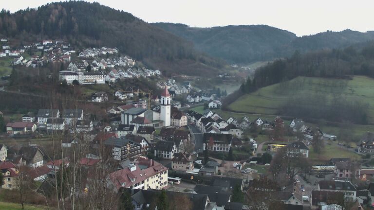 Dieses Bild zeigt eine Webcam-Aufnahme von Ottenhöfen, aufgenommen am Montag, den 15.12.2025 um 16:40 Uhr