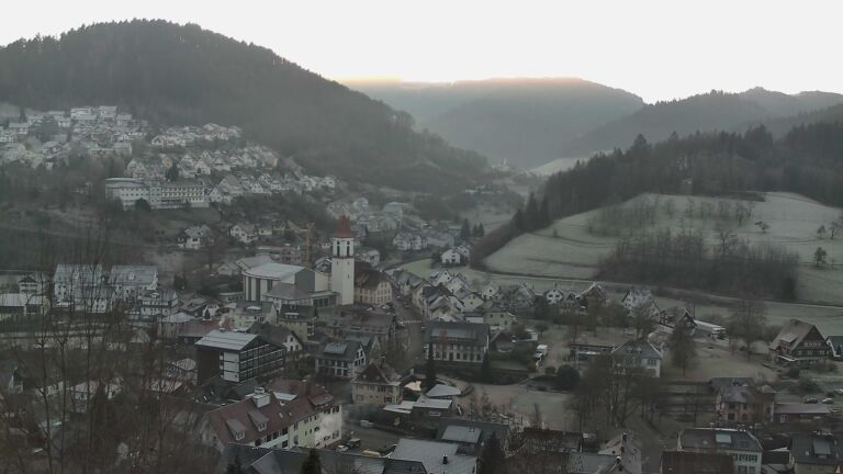 Dieses Bild zeigt eine Webcam-Aufnahme von Ottenhöfen, aufgenommen am Samstag, den 27.12.2025 um 09:00 Uhr