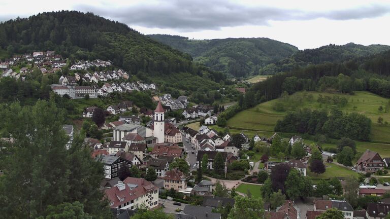 Dieses Bild zeigt eine Webcam-Aufnahme von Ottenhöfen, aufgenommen am Mittwoch, den 03.06.2026 um 10:10 Uhr