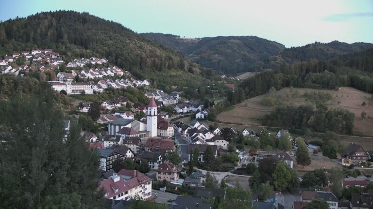 Dieses Bild zeigt eine Webcam-Aufnahme von Ottenhöfen, aufgenommen am Mittwoch, den 19.08.2026 um 20:50 Uhr