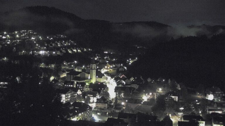 Dieses Bild zeigt eine Webcam-Aufnahme von Ottenhöfen, aufgenommen am Donnerstag, den 08.10.2026 um 19:50 Uhr