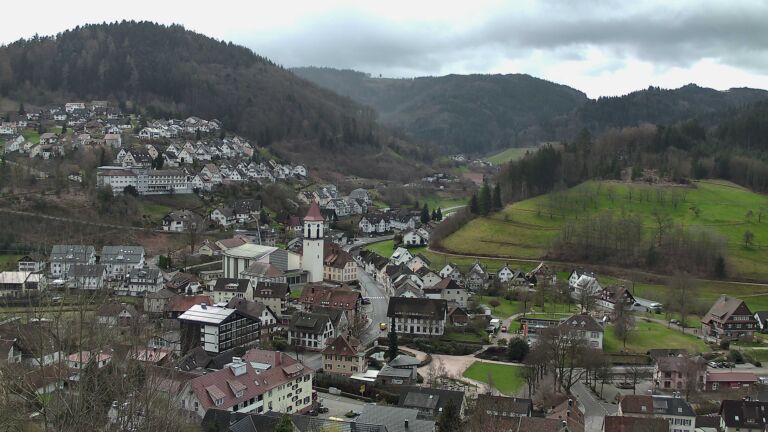 Dieses Bild zeigt eine Webcam-Aufnahme von Ottenhöfen, aufgenommen am Dienstag, den 17.03.2026 um 10:20 Uhr