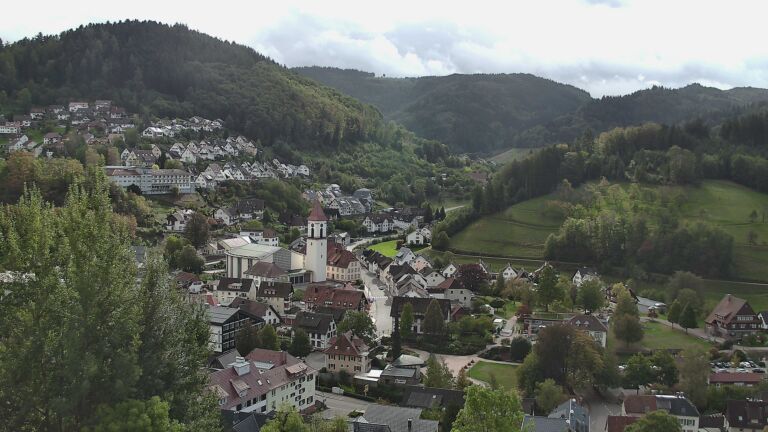 Dieses Bild zeigt eine Webcam-Aufnahme von Ottenhöfen, aufgenommen am Sonntag, den 11.10.2026 um 12:30 Uhr