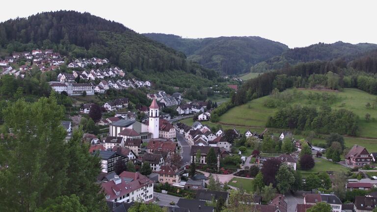 Dieses Bild zeigt eine Webcam-Aufnahme von Ottenhöfen, aufgenommen am Samstag, den 09.05.2026 um 06:00 Uhr