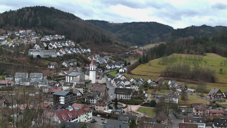 Dieses Bild zeigt eine Webcam-Aufnahme von Ottenhöfen, aufgenommen am Dienstag, den 10.02.2026 um 08:40 Uhr