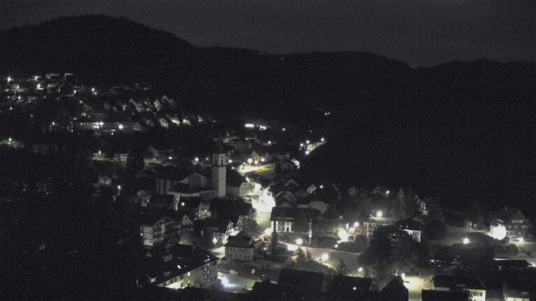 Dieses Bild zeigt eine Webcam-Aufnahme von Ottenhöfen, aufgenommen am Dienstag, den 05.05.2026 um 04:00 Uhr