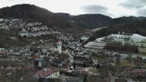 Dieses Bild zeigt eine Webcam-Aufnahme von Ottenhöfen, aufgenommen am Freitag, den 09.01.2026 um 10:50 Uhr