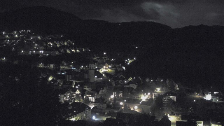 Dieses Bild zeigt eine Webcam-Aufnahme von Ottenhöfen, aufgenommen am Samstag, den 24.10.2026 um 00:00 Uhr