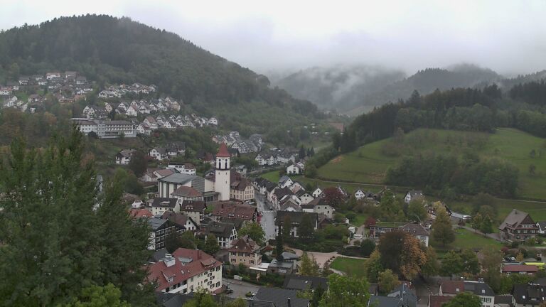 Dieses Bild zeigt eine Webcam-Aufnahme von Ottenhöfen, aufgenommen am Mittwoch, den 21.10.2026 um 09:50 Uhr