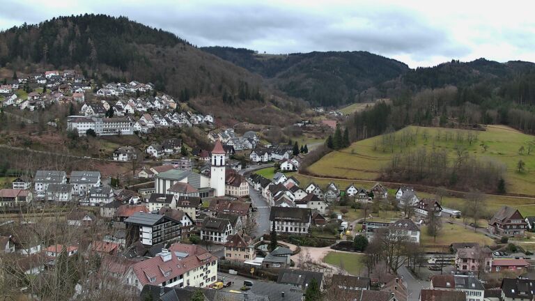 Dieses Bild zeigt eine Webcam-Aufnahme von Ottenhöfen, aufgenommen am Dienstag, den 10.02.2026 um 11:40 Uhr