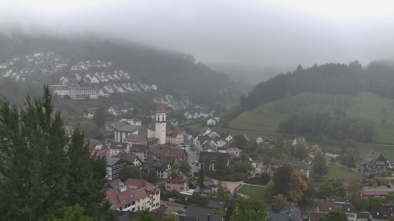 Dieses Bild zeigt eine Webcam-Aufnahme von Ottenhöfen, aufgenommen am Samstag, den 17.10.2026 um 09:00 Uhr