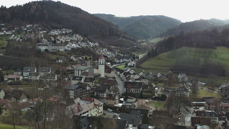 Dieses Bild zeigt eine Webcam-Aufnahme von Ottenhöfen, aufgenommen am Mittwoch, den 17.12.2025 um 13:00 Uhr