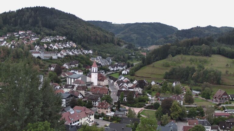 Dieses Bild zeigt eine Webcam-Aufnahme von Ottenhöfen, aufgenommen am Montag, den 14.09.2026 um 07:00 Uhr