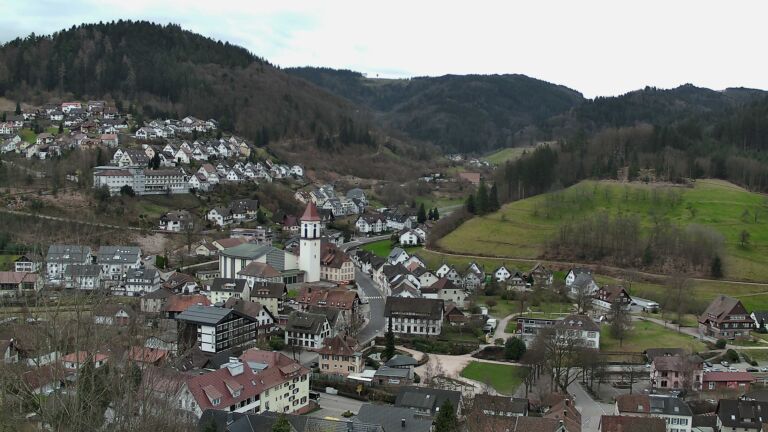 Dieses Bild zeigt eine Webcam-Aufnahme von Ottenhöfen, aufgenommen am Samstag, den 28.02.2026 um 15:30 Uhr