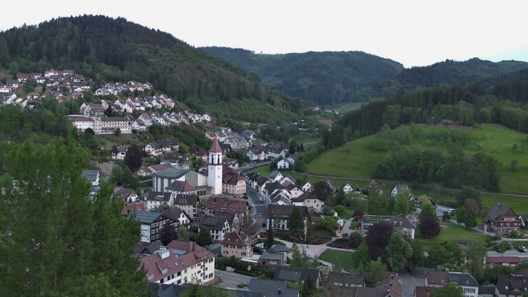 Dieses Bild zeigt eine Webcam-Aufnahme von Ottenhöfen, aufgenommen am Samstag, den 02.05.2026 um 20:40 Uhr