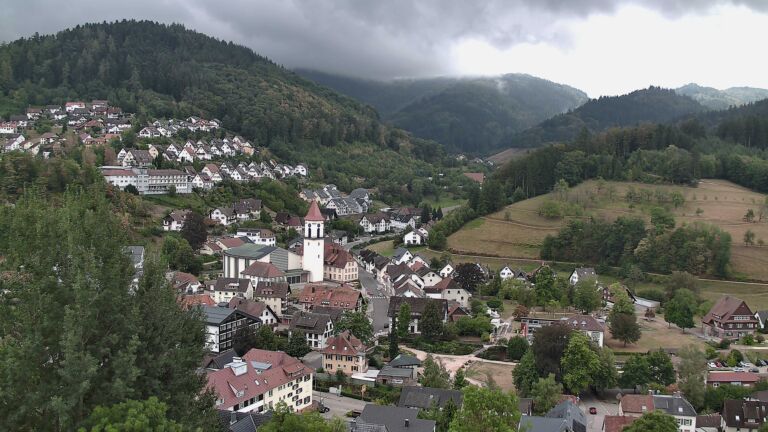 Dieses Bild zeigt eine Webcam-Aufnahme von Ottenhöfen, aufgenommen am Samstag, den 22.08.2026 um 11:30 Uhr