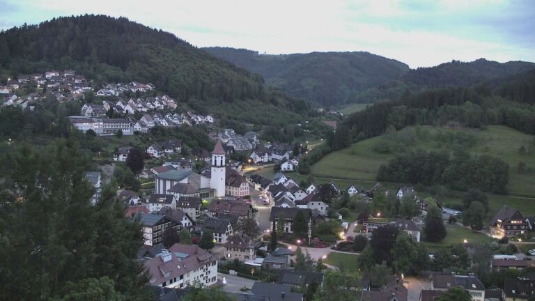 Dieses Bild zeigt eine Webcam-Aufnahme von Ottenhöfen, aufgenommen am Mittwoch, den 20.05.2026 um 21:30 Uhr