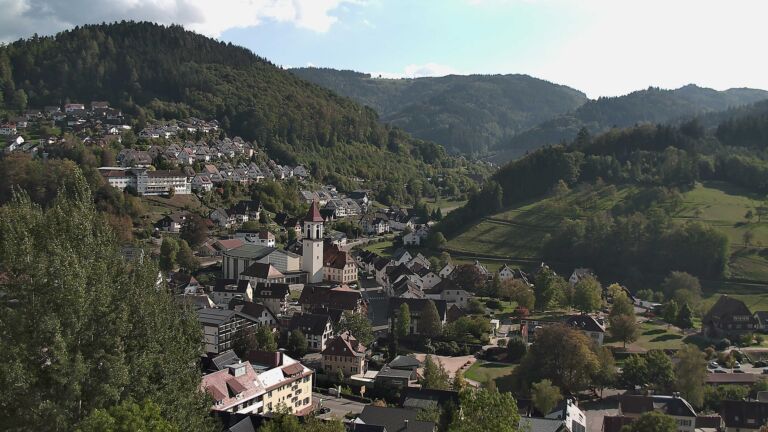 Dieses Bild zeigt eine Webcam-Aufnahme von Ottenhöfen, aufgenommen am Dienstag, den 06.10.2026 um 15:20 Uhr