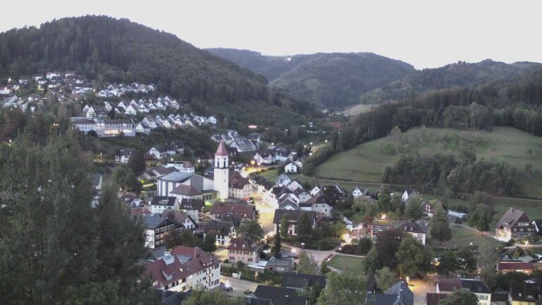 Dieses Bild zeigt eine Webcam-Aufnahme von Ottenhöfen, aufgenommen am Samstag, den 19.09.2026 um 06:40 Uhr