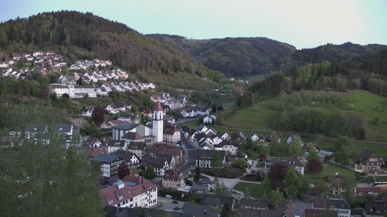 Dieses Bild zeigt eine Webcam-Aufnahme von Ottenhöfen, aufgenommen am Freitag, den 24.04.2026 um 20:50 Uhr