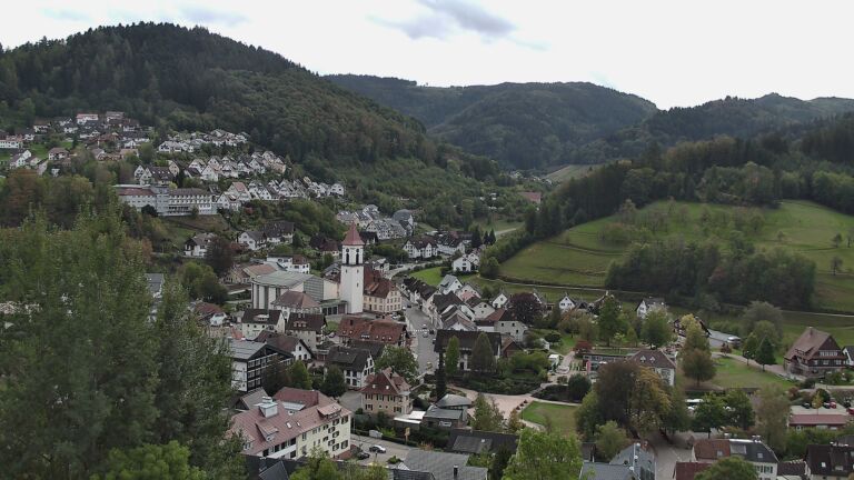 Dieses Bild zeigt eine Webcam-Aufnahme von Ottenhöfen, aufgenommen am Freitag, den 09.10.2026 um 12:20 Uhr