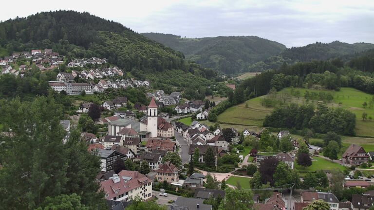 Dieses Bild zeigt eine Webcam-Aufnahme von Ottenhöfen, aufgenommen am Dienstag, den 16.06.2026 um 10:40 Uhr
