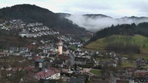 Dieses Bild zeigt eine Webcam-Aufnahme von Ottenhöfen, aufgenommen am Dienstag, den 24.02.2026 um 18:00 Uhr