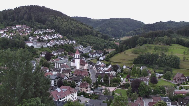 Dieses Bild zeigt eine Webcam-Aufnahme von Ottenhöfen, aufgenommen am Mittwoch, den 10.06.2026 um 05:40 Uhr