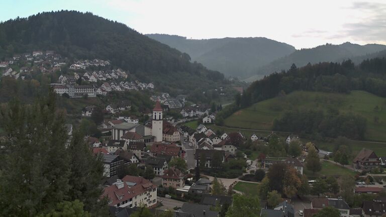 Dieses Bild zeigt eine Webcam-Aufnahme von Ottenhöfen, aufgenommen am Dienstag, den 20.10.2026 um 12:30 Uhr