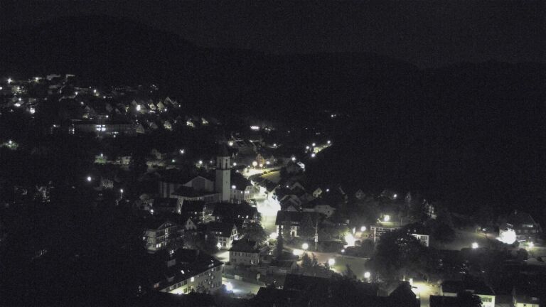 Dieses Bild zeigt eine Webcam-Aufnahme von Ottenhöfen, aufgenommen am Samstag, den 06.06.2026 um 00:00 Uhr