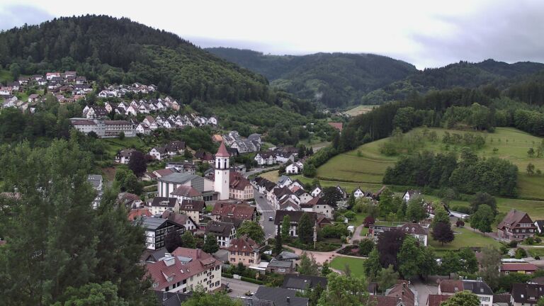 Dieses Bild zeigt eine Webcam-Aufnahme von Ottenhöfen, aufgenommen am Mittwoch, den 03.06.2026 um 06:30 Uhr