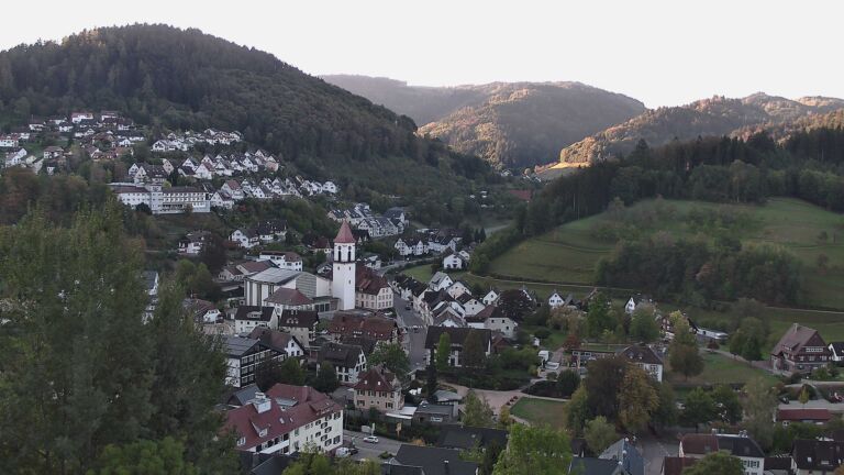 Dieses Bild zeigt eine Webcam-Aufnahme von Ottenhöfen, aufgenommen am Dienstag, den 06.10.2026 um 08:30 Uhr