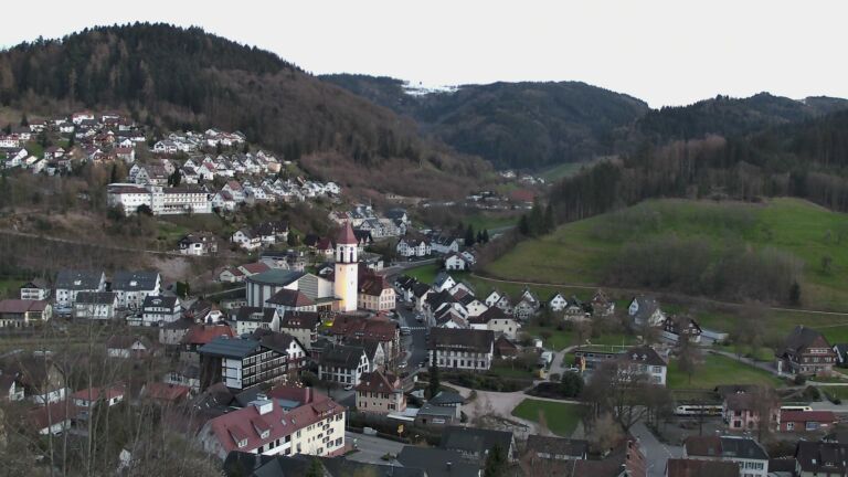 Dieses Bild zeigt eine Webcam-Aufnahme von Ottenhöfen, aufgenommen am Donnerstag, den 02.04.2026 um 20:10 Uhr