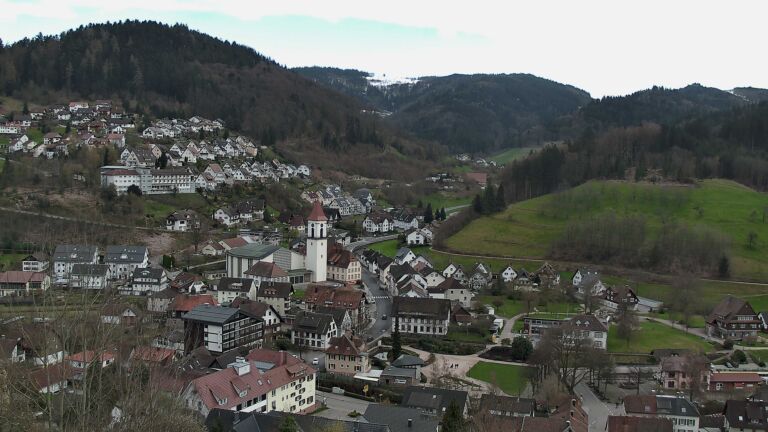 Dieses Bild zeigt eine Webcam-Aufnahme von Ottenhöfen, aufgenommen am Sonntag, den 29.03.2026 um 17:40 Uhr