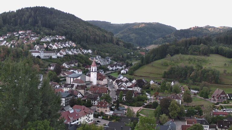 Dieses Bild zeigt eine Webcam-Aufnahme von Ottenhöfen, aufgenommen am Donnerstag, den 17.09.2026 um 07:40 Uhr