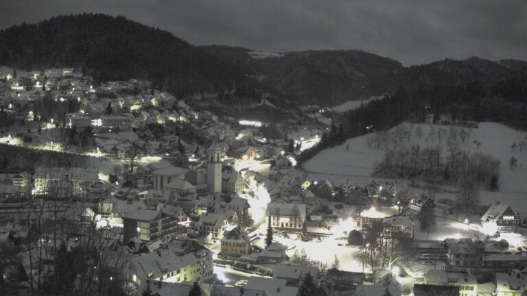 Dieses Bild zeigt eine Webcam-Aufnahme von Ottenhöfen, aufgenommen am Montag, den 05.01.2026 um 03:00 Uhr