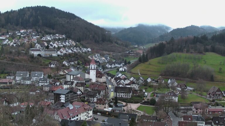 Dieses Bild zeigt eine Webcam-Aufnahme von Ottenhöfen, aufgenommen am Dienstag, den 31.03.2026 um 07:10 Uhr