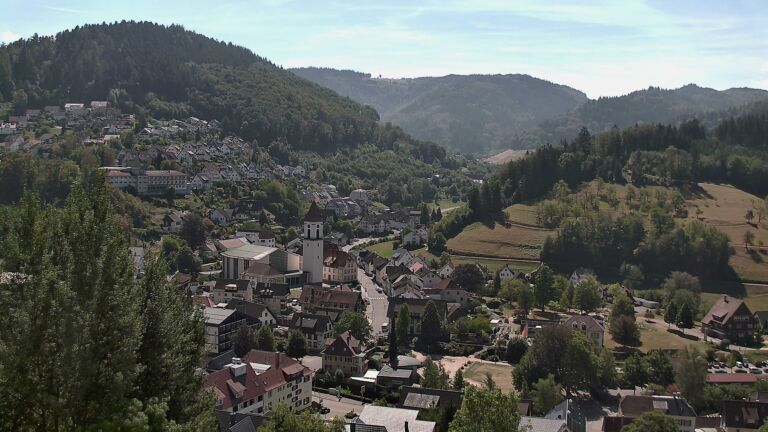 Dieses Bild zeigt eine Webcam-Aufnahme von Ottenhöfen, aufgenommen am Mittwoch, den 26.08.2026 um 12:30 Uhr