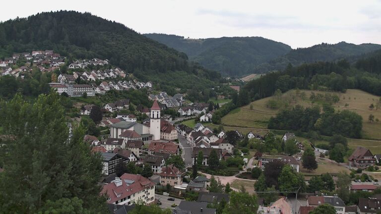Dieses Bild zeigt eine Webcam-Aufnahme von Ottenhöfen, aufgenommen am Mittwoch, den 15.07.2026 um 10:20 Uhr