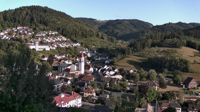 Dieses Bild zeigt eine Webcam-Aufnahme von Ottenhöfen, aufgenommen am Dienstag, den 21.07.2026 um 19:40 Uhr