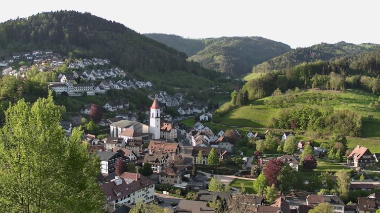 Dieses Bild zeigt eine Webcam-Aufnahme von Ottenhöfen, aufgenommen am Mittwoch, den 29.04.2026 um 07:30 Uhr