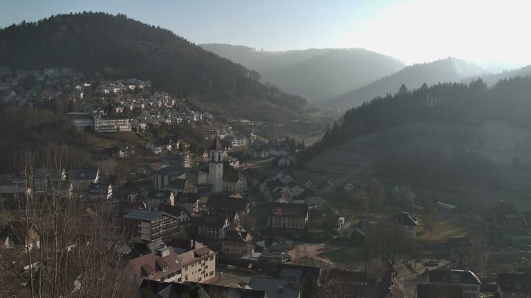 Dieses Bild zeigt eine Webcam-Aufnahme von Ottenhöfen, aufgenommen am Freitag, den 26.12.2025 um 14:20 Uhr