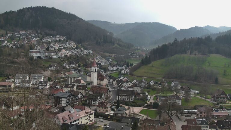 Dieses Bild zeigt eine Webcam-Aufnahme von Ottenhöfen, aufgenommen am Samstag, den 21.03.2026 um 13:30 Uhr