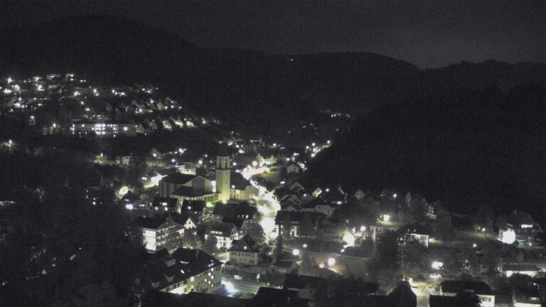 Dieses Bild zeigt eine Webcam-Aufnahme von Ottenhöfen, aufgenommen am Freitag, den 23.10.2026 um 19:30 Uhr