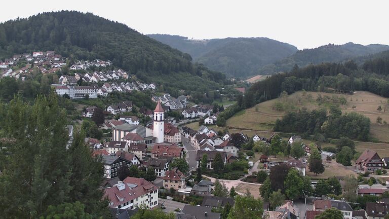 Dieses Bild zeigt eine Webcam-Aufnahme von Ottenhöfen, aufgenommen am Freitag, den 31.07.2026 um 06:10 Uhr